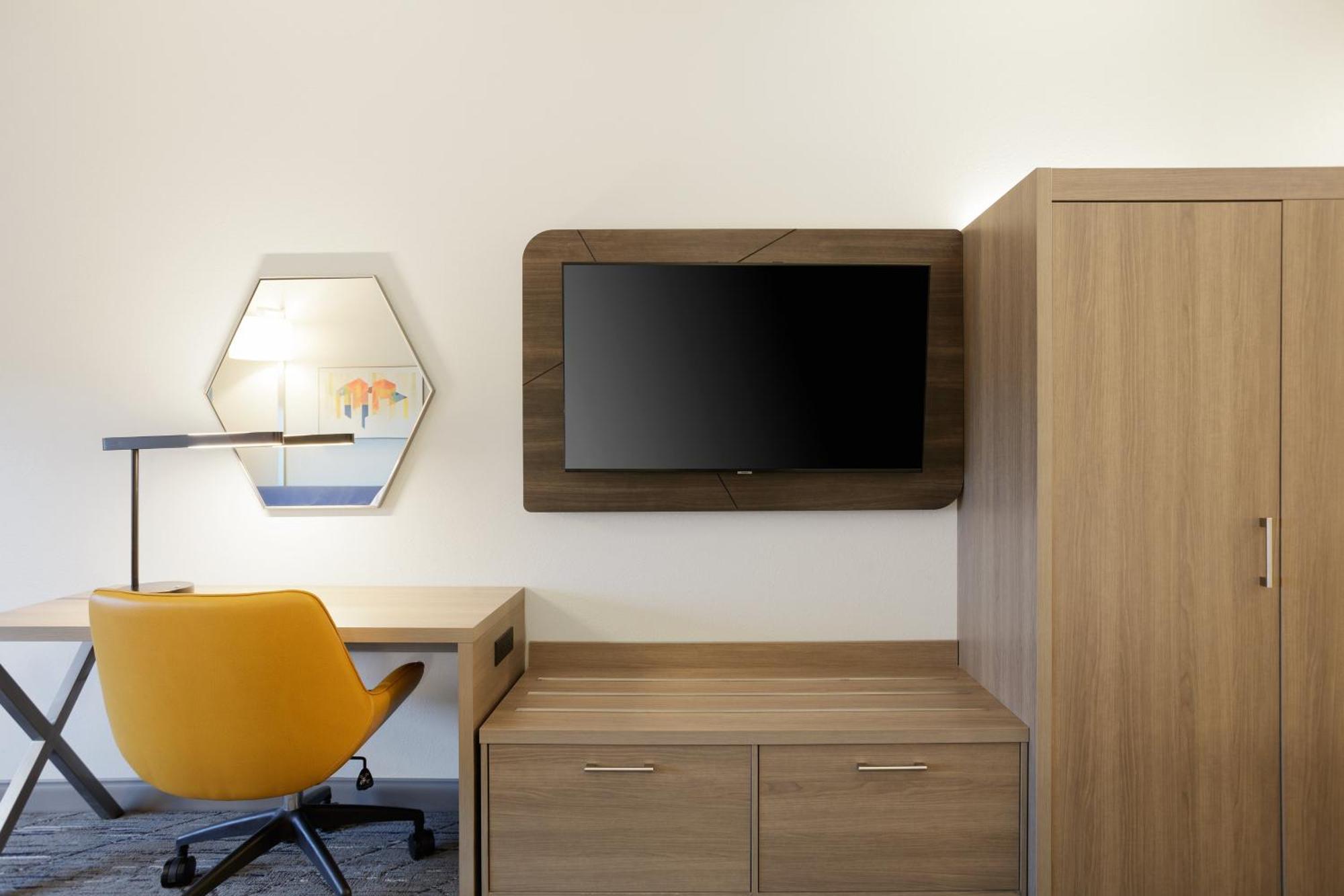 Express - I-15 By Ihg Hotel Layton